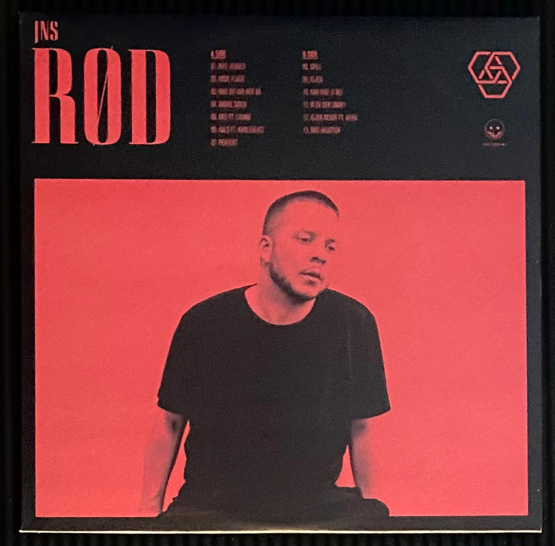 JNS - Rød / Blå (Album, 2019)